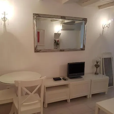 Nn Mykonos Downtown Deluxe Apartment